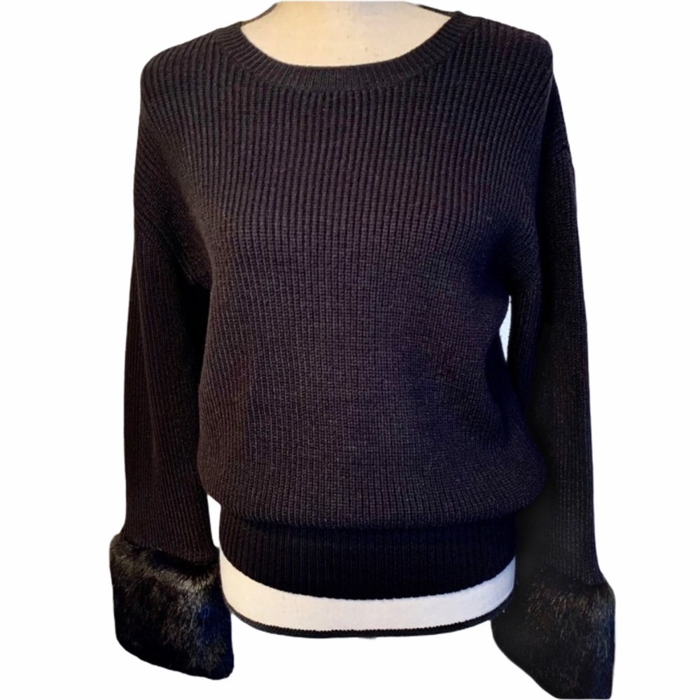 Love Token Ribbed Sweater Faux Fur Cuffs Black Size Small NWOT